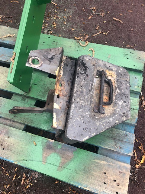 Fendt 311 , 312 LSA - Skrzynka Narzędziowa - Рама/ Шасси для Тракторов: фото 1