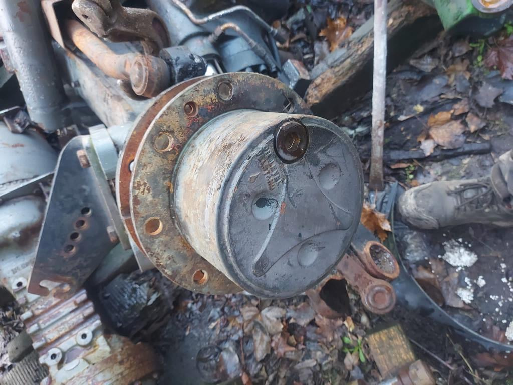 Fendt 509 Turbomatic - zwolnica oś przednia - Бортовой редуктор для Сельскохозяйственной техники: фото 1 Fendt 509 Turbomatic - zwolnica oś przednia - Бортовой редуктор для Сельскохозяйственной техники: фото 1