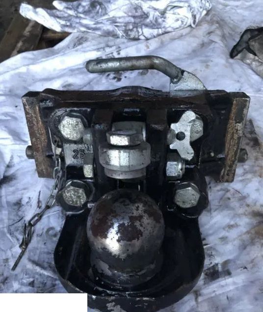 Fendt 718 - Zaczep Kula - Szerokość 31 cm - Рама/ Шасси для Сельскохозяйственной техники: фото 1