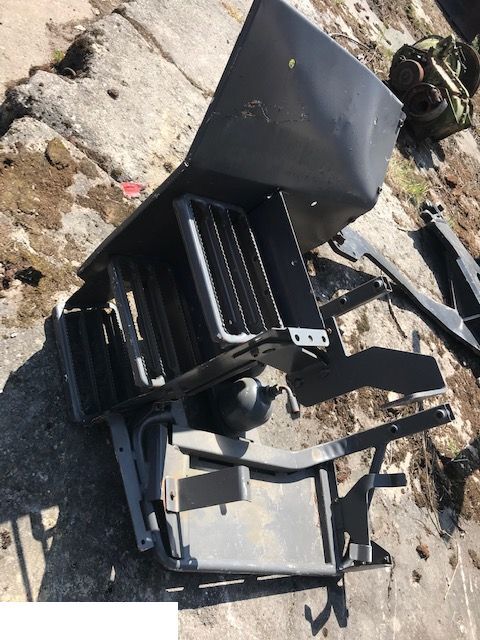 Fendt - Stopnica - Боковая подножка для Сельскохозяйственной техники: фото 1 Fendt - Stopnica - Боковая подножка для Сельскохозяйственной техники: фото 1