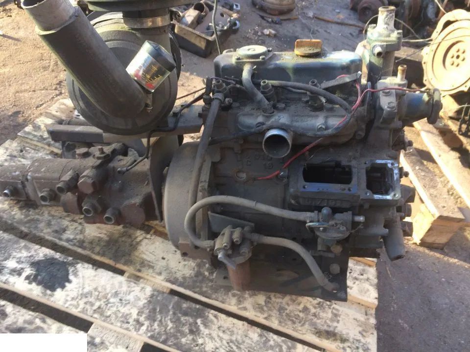 Głowica - Kubota D722 [CZĘŚCI] - Головка блока для Сельскохозяйственной техники: фото 1