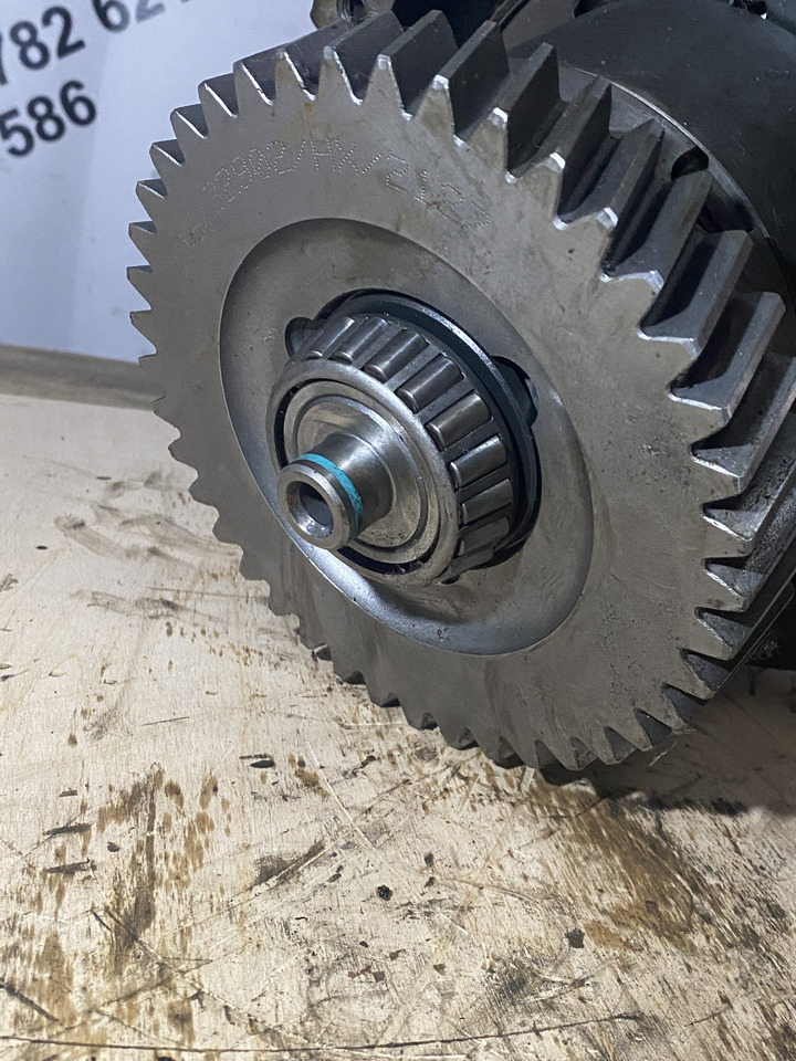 JCB 541-70 4CX Powershift - kosz skrzyni 445/32902 - Коробка передач и запчасти для Строительной техники: фото 1