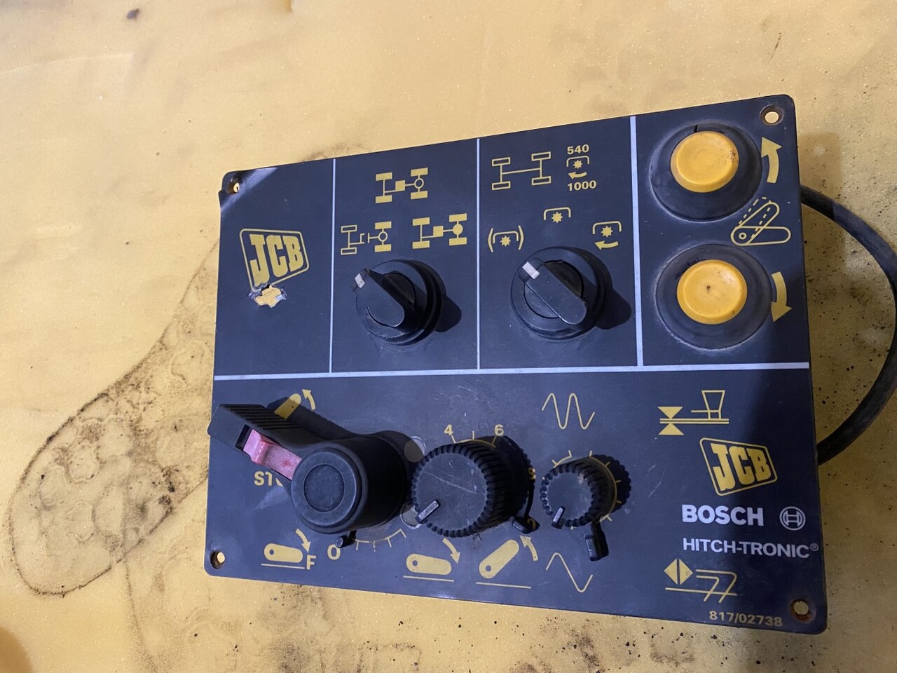 JCB FASTRAC  Bosch Hitch Tronic 817/02738 - Приборная панель для Тракторов: фото 1