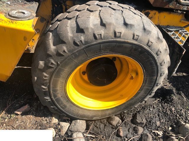 JCB - Koło ~ Opona 460/70 R24 - Felga 16x24 - Колесо для Погрузочно-разгрузочной техники: фото 1 JCB - Koło ~ Opona 460/70 R24 - Felga 16x24 - Колесо для Погрузочно-разгрузочной техники: фото 1