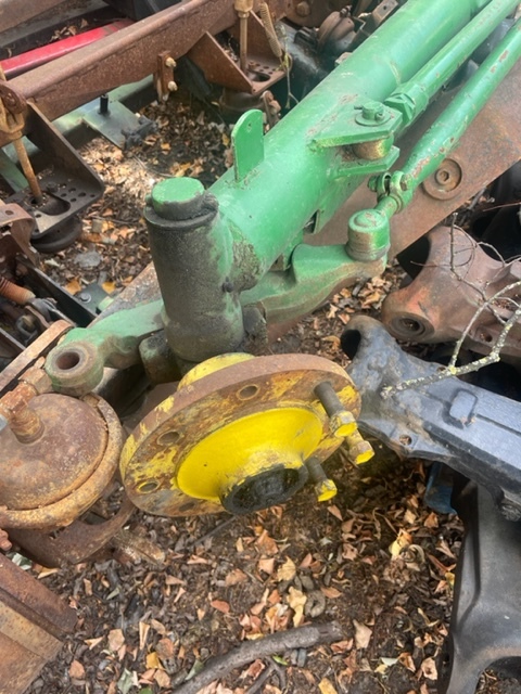 John Deere 1065 | 1075 - Zwrotnica | Piasta - Поворотный кулак для Сельскохозяйственной техники: фото 1