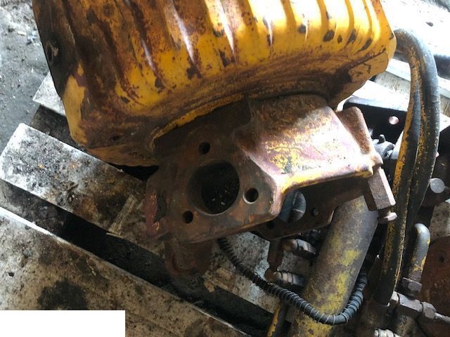 John Deere 4500 - Zwrotnica - Поворотный кулак для Сельскохозяйственной техники: фото 1