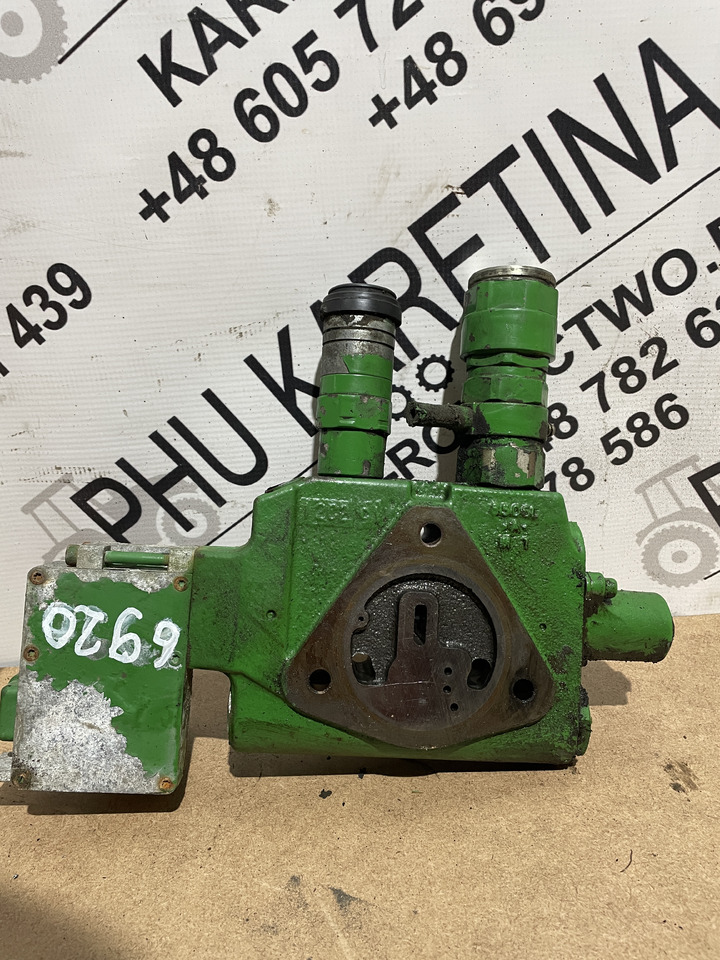 John Deere 6920 - sekcja hydrauliczna - Гидравлика для Сельскохозяйственной техники: фото 1