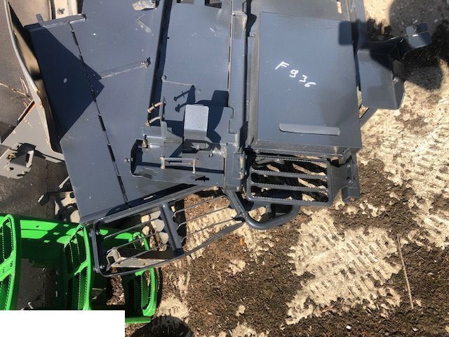 John Deere - Stopnie - Боковая подножка для Сельскохозяйственной техники: фото 1 John Deere - Stopnie - Боковая подножка для Сельскохозяйственной техники: фото 1