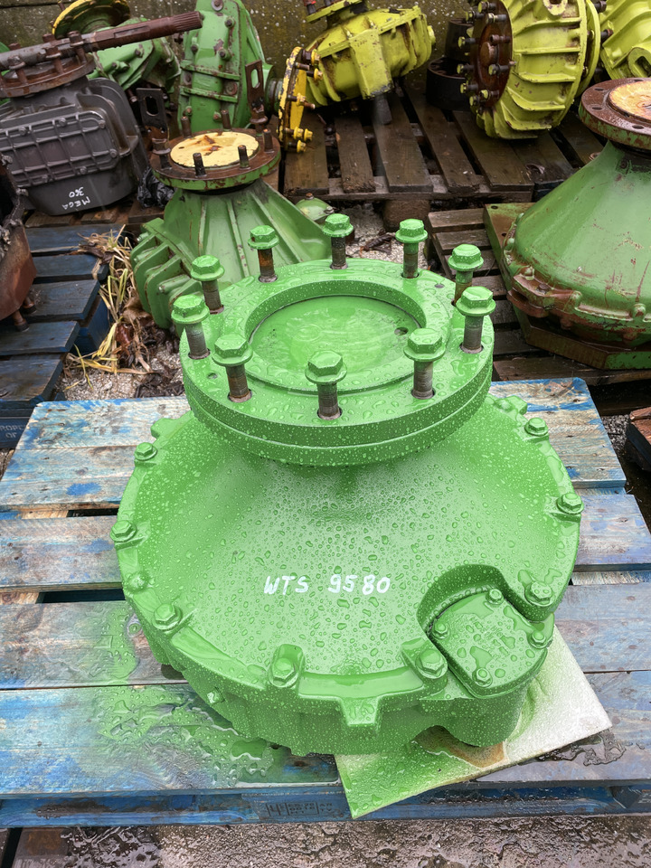 John Deere WTS STS 9580 9560 - zwolnica obudowa oś DE31393 DE31394 - Бортовой редуктор для Сельскохозяйственной техники: фото 1