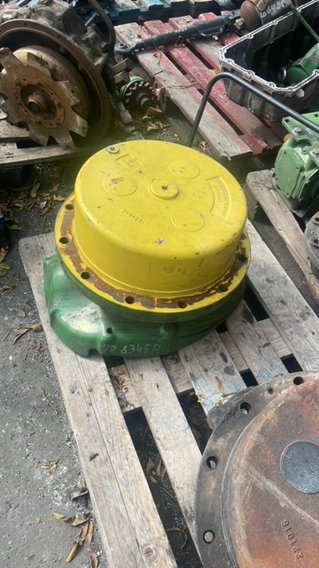 John deere 8430 , 8345r , 8360r zwolnica zwrotnica - Поворотный кулак для Сельскохозяйственной техники: фото 1 John deere 8430 , 8345r , 8360r zwolnica zwrotnica - Поворотный кулак для Сельскохозяйственной техники: фото 1