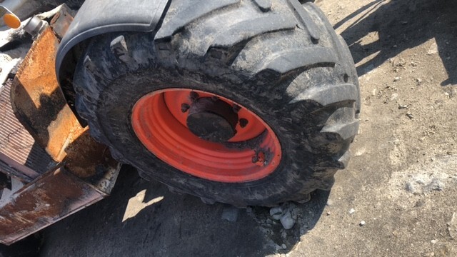 Koła felgi Bobcat massey ferguson 15x24 , 460/70 r24 - Колесо для Сельскохозяйственной техники: фото 1