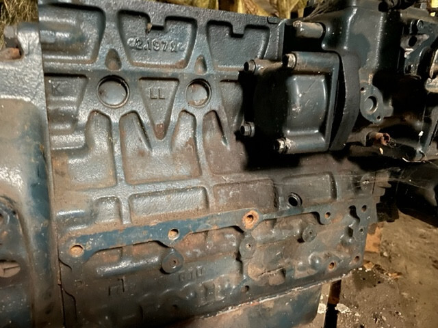 Kubota V2203 Blok wał pompa paliwa koło zamachowe kubota 2.197 - Двигатель и запчасти для Сельскохозяйственной техники: фото 1