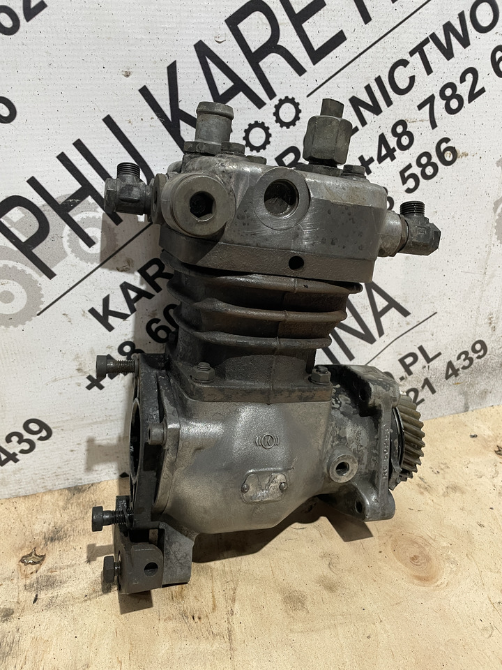 MAN Fendt - kompresor powietrza spręźarka Knorr LK3826 F926880010010 51.54101-9231 - Пневмокомпрессор для Сельскохозяйственной техники: фото 1 MAN Fendt - kompresor powietrza spręźarka Knorr LK3826 F926880010010 51.54101-9231 - Пневмокомпрессор для Сельскохозяйственной техники: фото 1