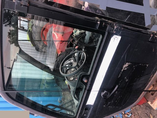 Manitou - Kabina - Кабина для Сельскохозяйственной техники: фото 1 Manitou - Kabina - Кабина для Сельскохозяйственной техники: фото 1