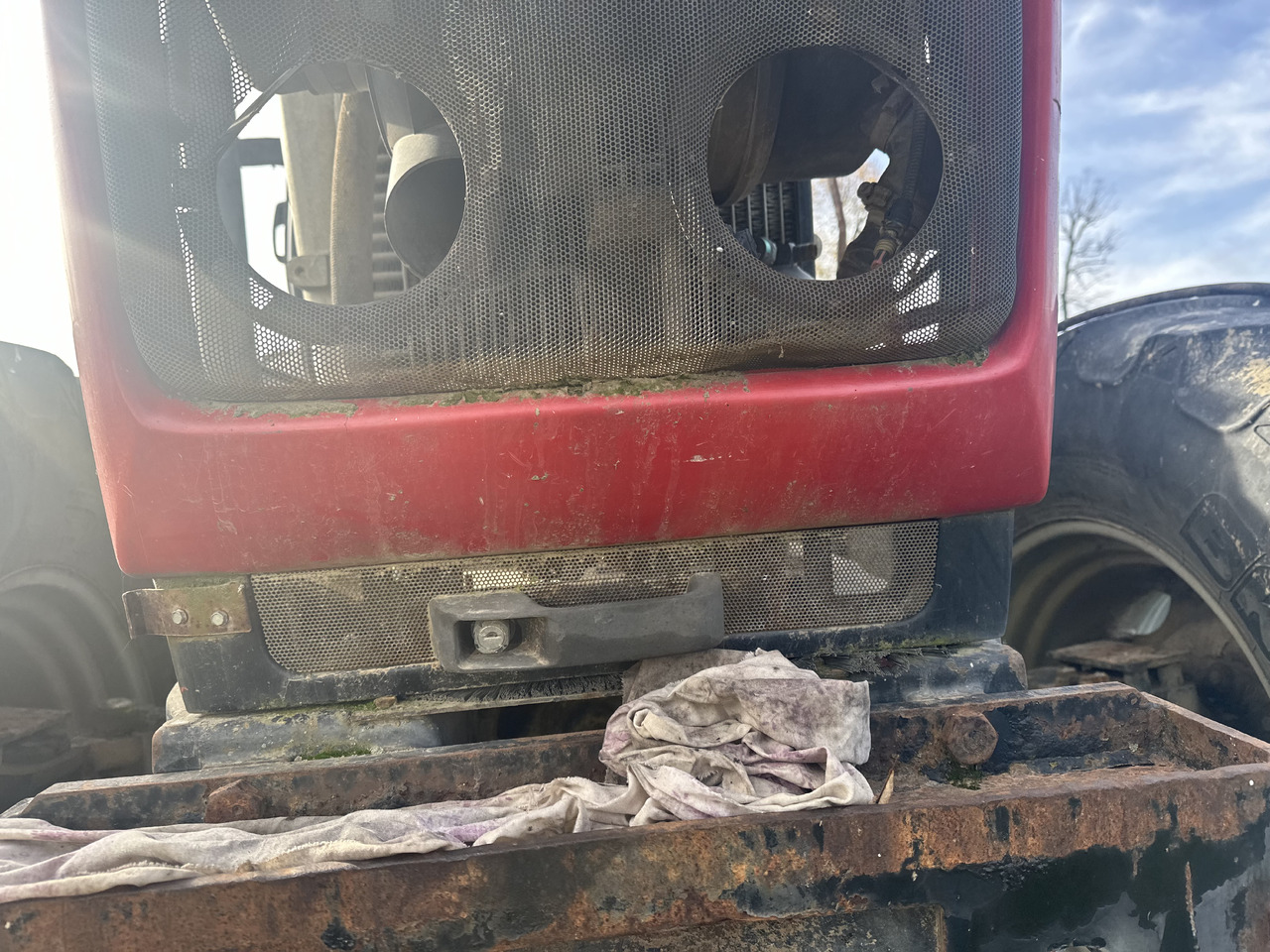 Massey Ferguson 6480 - 6499 grill przedni maska atrapa - Кузов и экстерьер для Тракторов: фото 1 Massey Ferguson 6480 - 6499 grill przedni maska atrapa - Кузов и экстерьер для Тракторов: фото 1