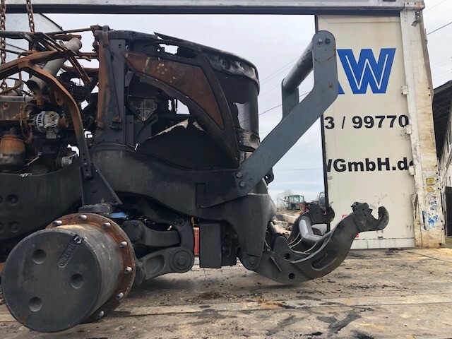 Massey Ferguson 8650 - 8660 - 8670 - 8680 -  8690 - Zwolnica Zwrotnica Oś Napędowa - Трансмиссия для Сельскохозяйственной техники: фото 1