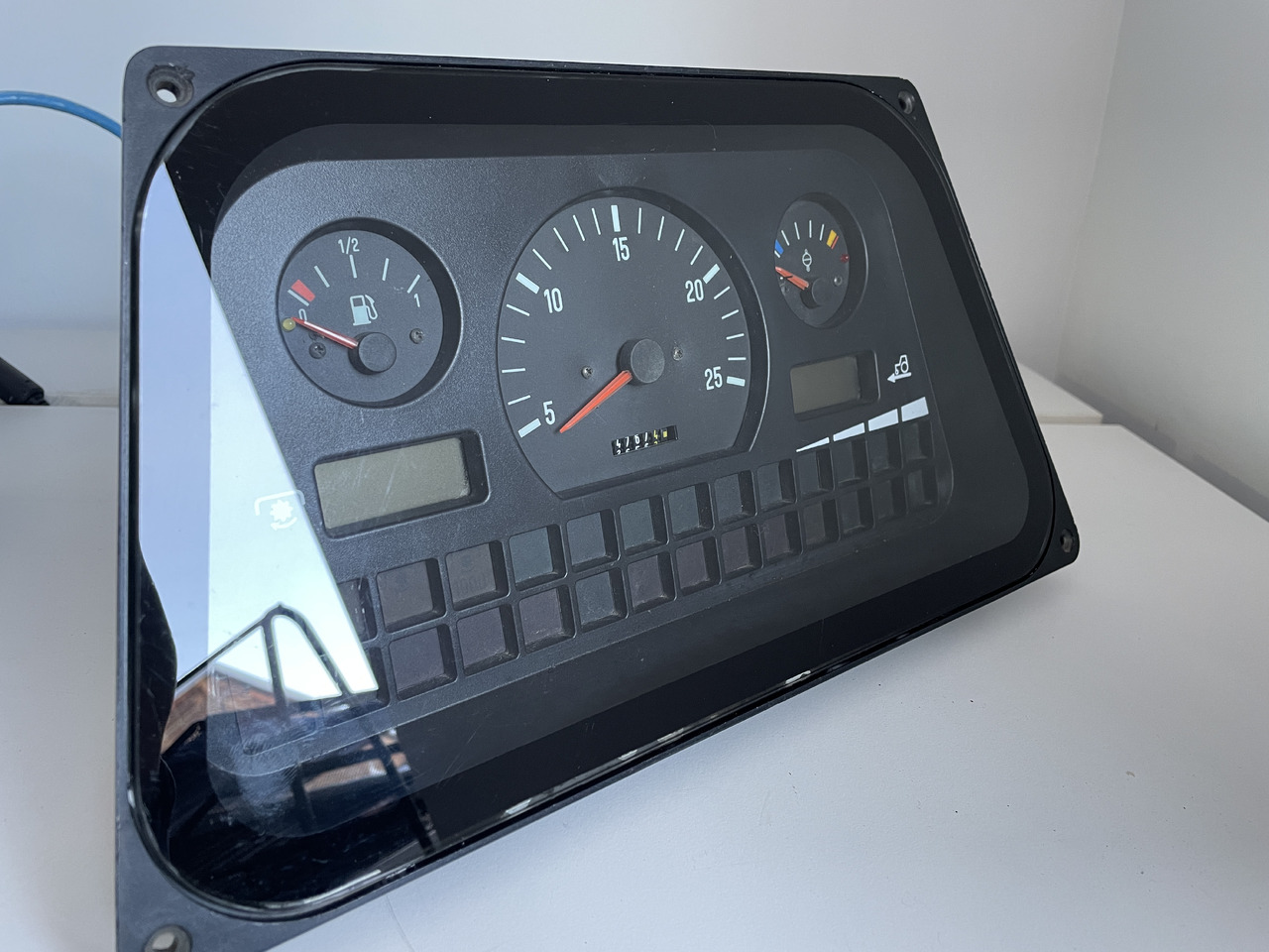 Massey Fergusson 6100 8100 - licznik zegary 3712846M95 - Приборная панель для Тракторов: фото 1 Massey Fergusson 6100 8100 - licznik zegary 3712846M95 - Приборная панель для Тракторов: фото 1