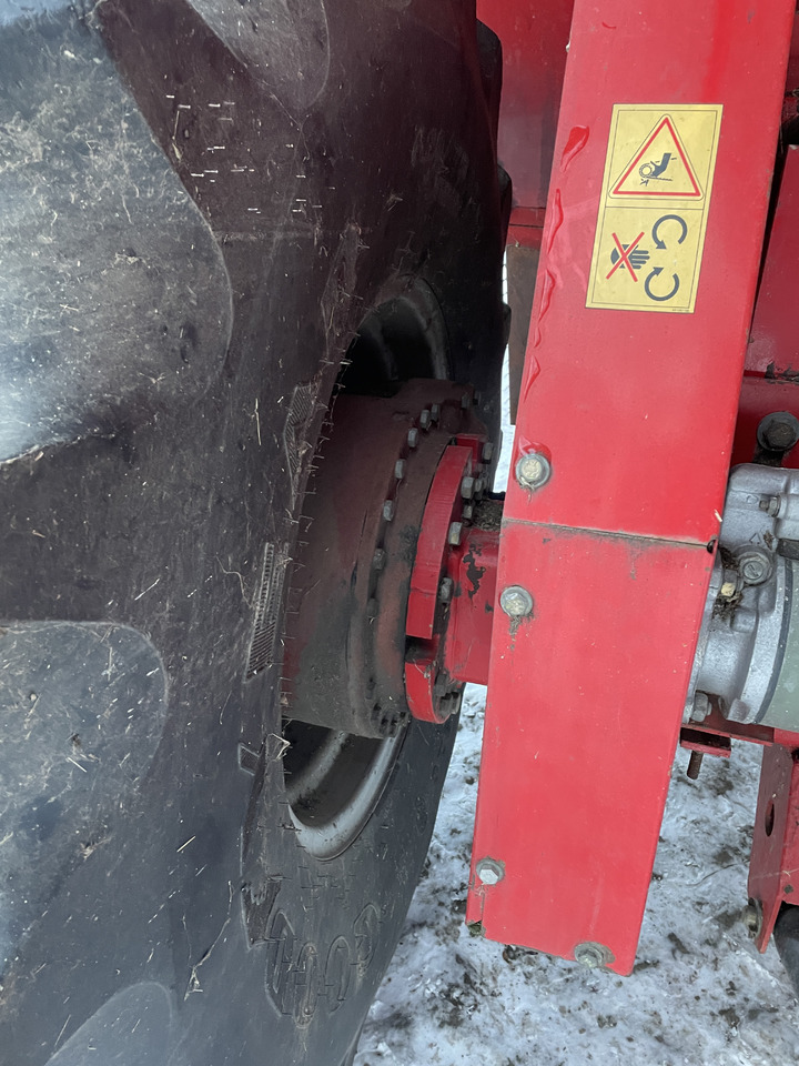 Massey Fergusson MF 30 - oś przednia zwolnica D46147300 - Бортовой редуктор для Сельскохозяйственной техники: фото 1