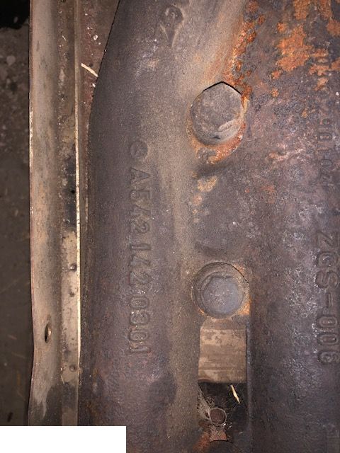 Mercedes OM 502 kolektor wydechowy A5421420301 - Выпускной коллектор для Сельскохозяйственной техники: фото 1 Mercedes OM 502 kolektor wydechowy A5421420301 - Выпускной коллектор для Сельскохозяйственной техники: фото 1