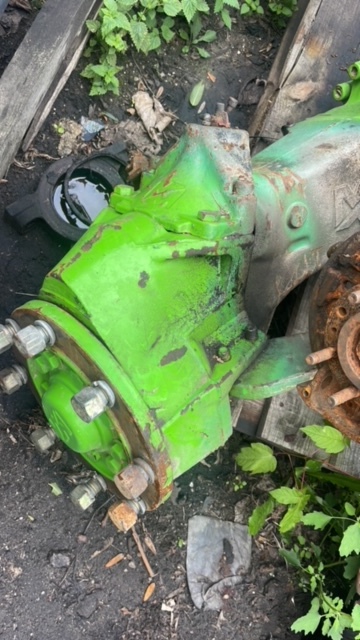 Merlo - Zwolnica | Zwrotnica | Obudowa | Półoś - Приводный вал для Сельскохозяйственной техники: фото 1 Merlo - Zwolnica | Zwrotnica | Obudowa | Półoś - Приводный вал для Сельскохозяйственной техники: фото 1