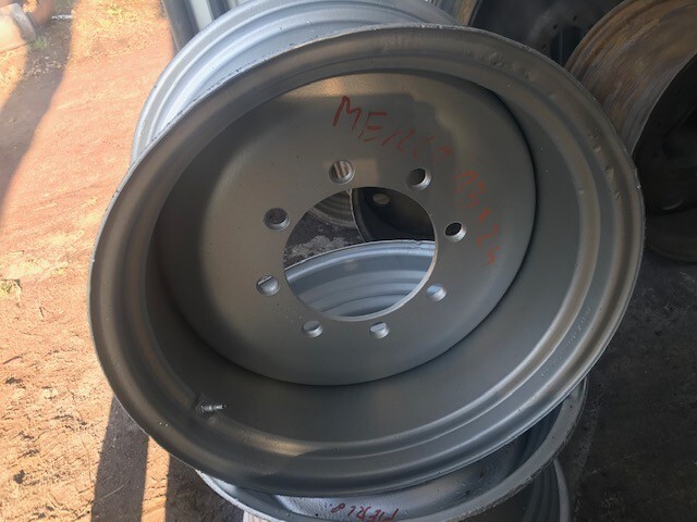 Merlo felga 13x24 - Колесный диск для Погрузочно-разгрузочной техники: фото 1 Merlo felga 13x24 - Колесный диск для Погрузочно-разгрузочной техники: фото 1