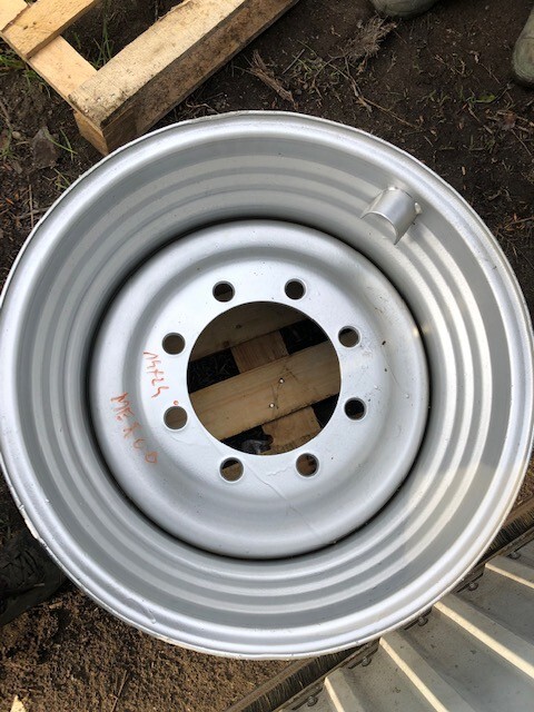 Merlo felga 14x24 - Колесный диск для Погрузочно-разгрузочной техники: фото 1 Merlo felga 14x24 - Колесный диск для Погрузочно-разгрузочной техники: фото 1