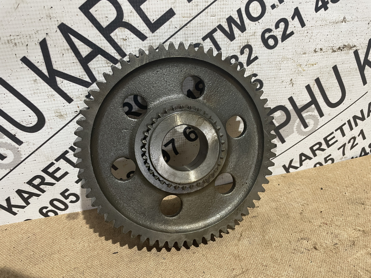 New Holland T6 T7 - koło zębate 87678017 - Трансмиссия для Сельскохозяйственной техники: фото 1