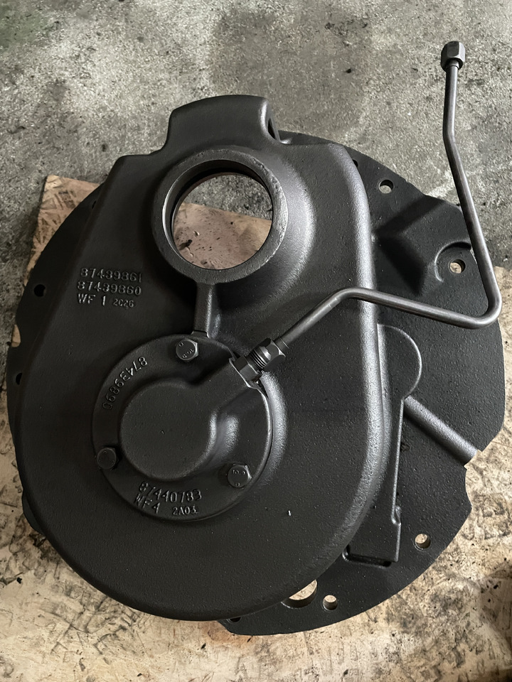New Holland T8 Case Magnum - element nośny 87439890 - Трансмиссия для Сельскохозяйственной техники: фото 1 New Holland T8 Case Magnum - element nośny 87439890 - Трансмиссия для Сельскохозяйственной техники: фото 1