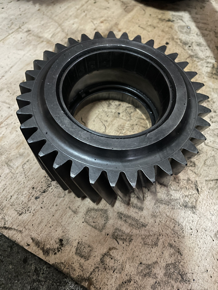 New Holland T8 Case Magnum - koło zębate pośrednie 302554A1 - Коробка передач и запчасти для Сельскохозяйственной техники: фото 1 New Holland T8 Case Magnum - koło zębate pośrednie 302554A1 - Коробка передач и запчасти для Сельскохозяйственной техники: фото 1