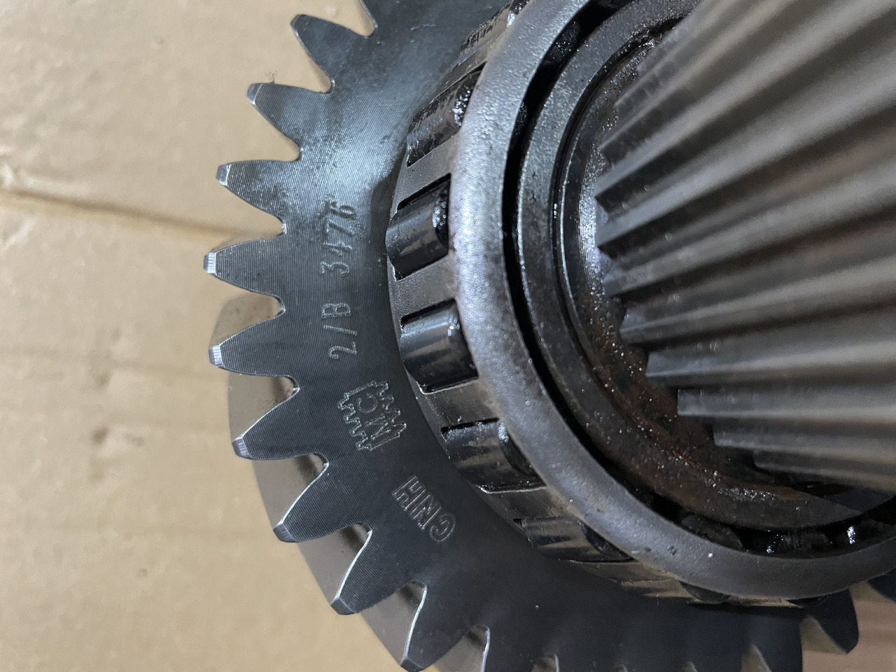 New Holland T8 Case Magnum - wałek skrzyni biegów 2/B 3476 - Коробка передач и запчасти для Сельскохозяйственной техники: фото 1 New Holland T8 Case Magnum - wałek skrzyni biegów 2/B 3476 - Коробка передач и запчасти для Сельскохозяйственной техники: фото 1