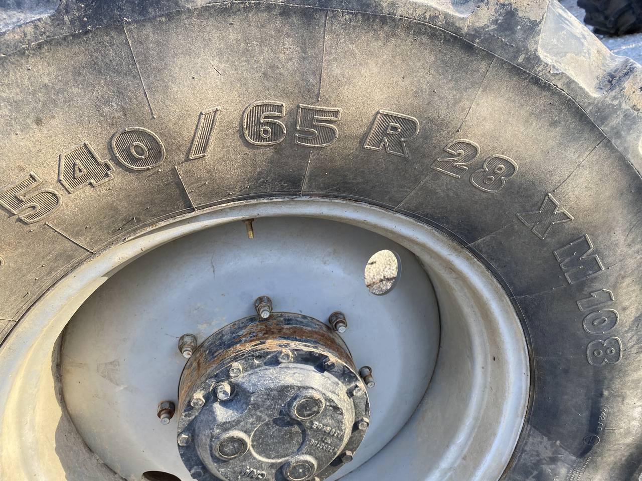 Opony Michelin 540/65R28 - Шина для Сельскохозяйственной техники: фото 1 Opony Michelin 540/65R28 - Шина для Сельскохозяйственной техники: фото 1