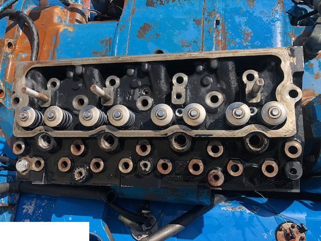 Perkins AK - Caterpillar - Головка блока для Сельскохозяйственной техники: фото 1 Perkins AK - Caterpillar - Головка блока для Сельскохозяйственной техники: фото 1
