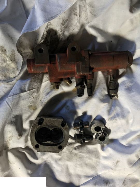 Pompa Hamulcowa Manitou - Детали тормозной системы для Сельскохозяйственной техники: фото 1 Pompa Hamulcowa Manitou - Детали тормозной системы для Сельскохозяйственной техники: фото 1