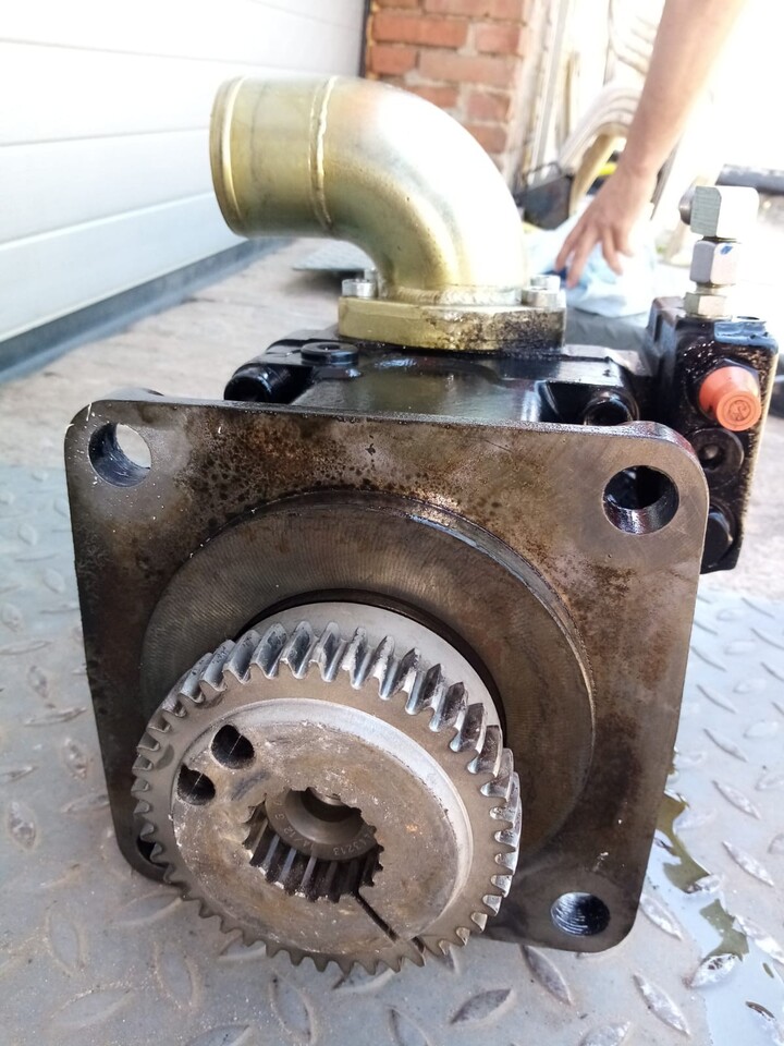 Rexroth A11V075LR3S - Гидравлика для Сельскохозяйственной техники: фото 1