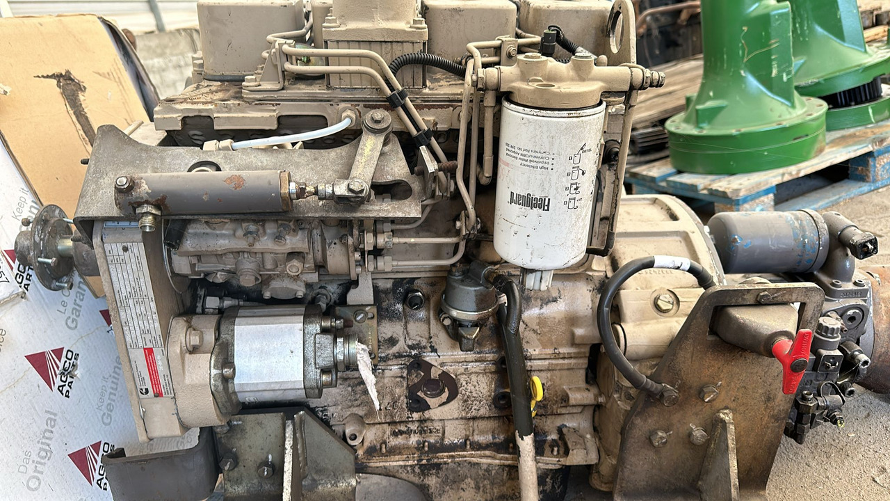 Silnik Cummins b4.5-99c - Двигатель для Строительной техники: фото 1