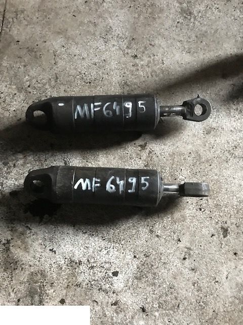 Siłowniki Podnośnika - Massey Ferguson Seria 6400 - Гидравлический цилиндр для Сельскохозяйственной техники: фото 1