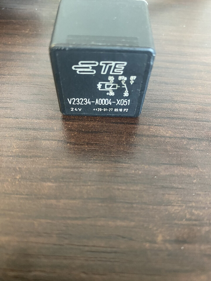 V23234-A0004-X051 Przekażnik - Реле для Сельскохозяйственной техники: фото 1