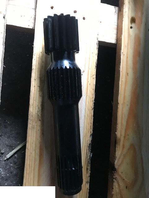 Valtra 800 - Zwolnica Tylna - Бортовой редуктор для Сельскохозяйственной техники: фото 1 Valtra 800 - Zwolnica Tylna - Бортовой редуктор для Сельскохозяйственной техники: фото 1