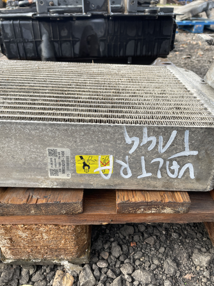 Valtra T144 T154 T174 T194 T214 T234 - chłodnica ACV0118540 - Радиатор для Строительной техники: фото 1