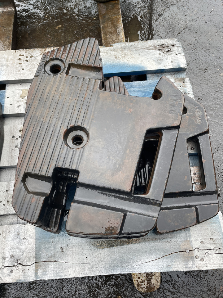 Valtra - odwaźniki balasty 37.5kg - Противовес для Сельскохозяйственной техники: фото 1