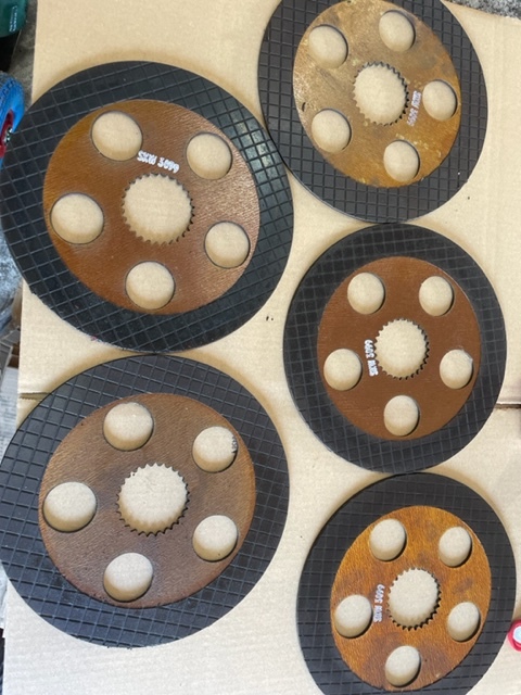 Valtra t140 - t190 tarcze hamulcowe - Тормозной диск для Сельскохозяйственной техники: фото 1 Valtra t140 - t190 tarcze hamulcowe - Тормозной диск для Сельскохозяйственной техники: фото 1