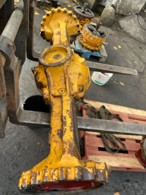 ZF 4474 452 100 , ZP 111 66640 - Ось и запчасти для Сельскохозяйственной техники: фото 1