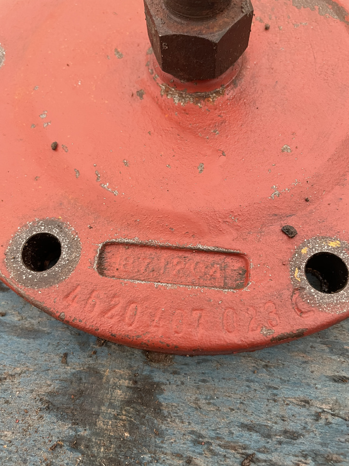 ZF 4PW45H1 Zettelmayer Volvo - skrzynia biegów - dekiel obudowa 4620407023 - Коробка передач для Сельскохозяйственной техники: фото 1 ZF 4PW45H1 Zettelmayer Volvo - skrzynia biegów - dekiel obudowa 4620407023 - Коробка передач для Сельскохозяйственной техники: фото 1