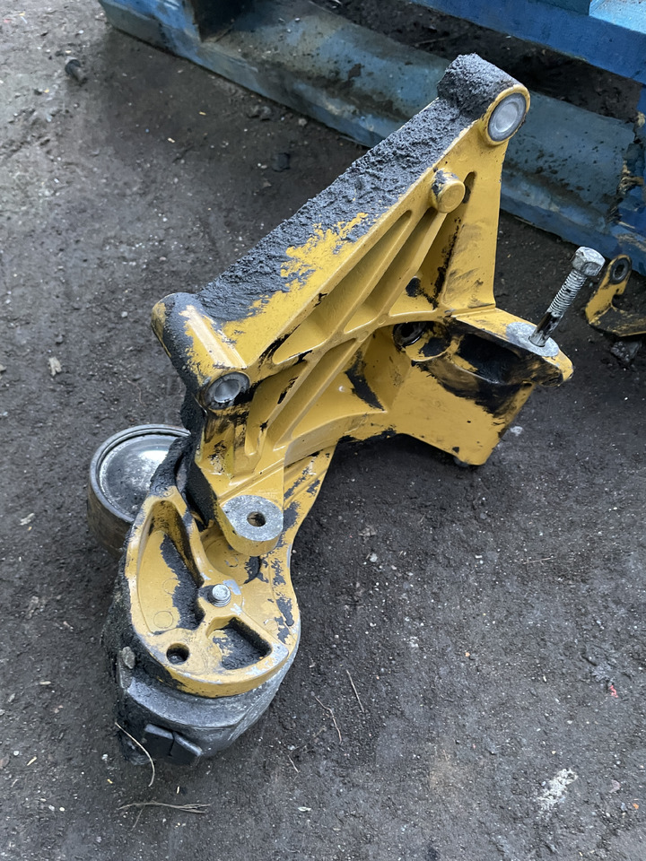 Caterpillar Cat Perkins 1106D C6.6 - napinacz paska wspornik - Запчасти для Строительной техники: фото 1 Caterpillar Cat Perkins 1106D C6.6 - napinacz paska wspornik - Запчасти для Строительной техники: фото 1