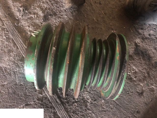 John Deere 975 - Koło Pasowe Główne Z11107 - Запчасти для Зерноуборочных комбайнов: фото 1