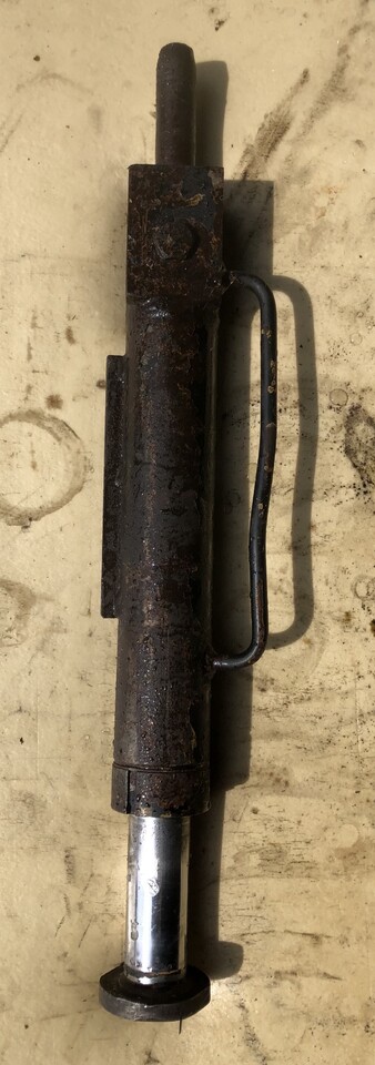 Manitou-silownik blokady narzędzi - Запчасти для Сельскохозяйственной техники: фото 1 Manitou-silownik blokady narzędzi - Запчасти для Сельскохозяйственной техники: фото 1