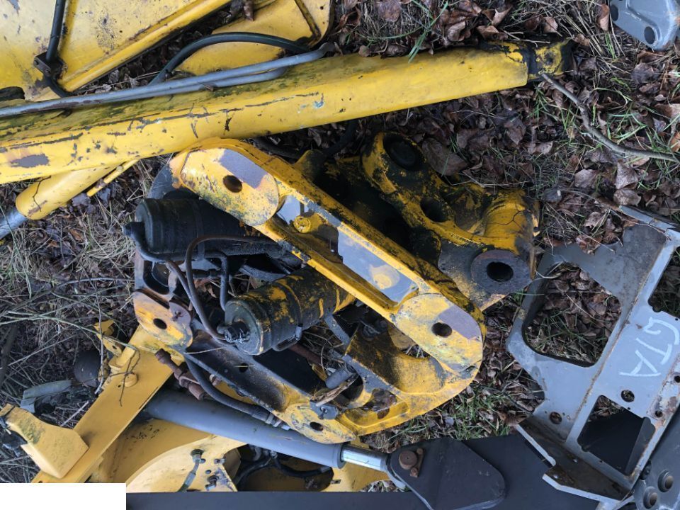 Massey Ferguson Fermec Ramie Tylne - Запчасти для Сельскохозяйственной техники: фото 1