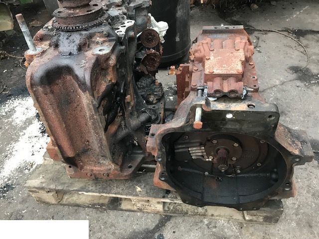 Steyr 4115 PROFI - TYLKO CZĘŚCI MECHANICZNE - Запчасти для Сельскохозяйственной техники: фото 1