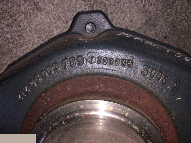 Zwrotnica Manitou Spicer - Поворотный кулак для Сельскохозяйственной техники: фото 1