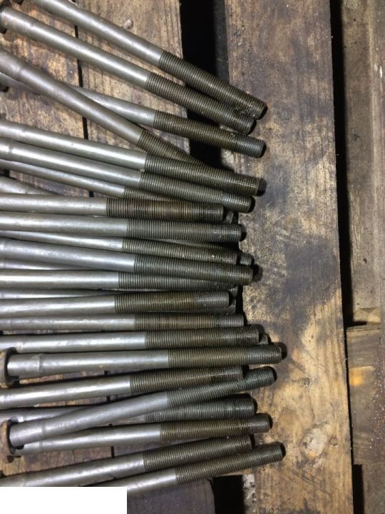 Śruba śruby głowicy Man d20 , man tga - Головка блока для Грузовиков: фото 1